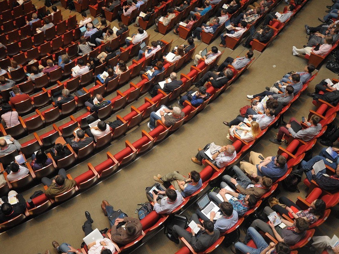 Organisation d’une conférence professionnelle